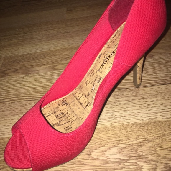 Christian Siriano Red Pumps - Picture 3 of 4